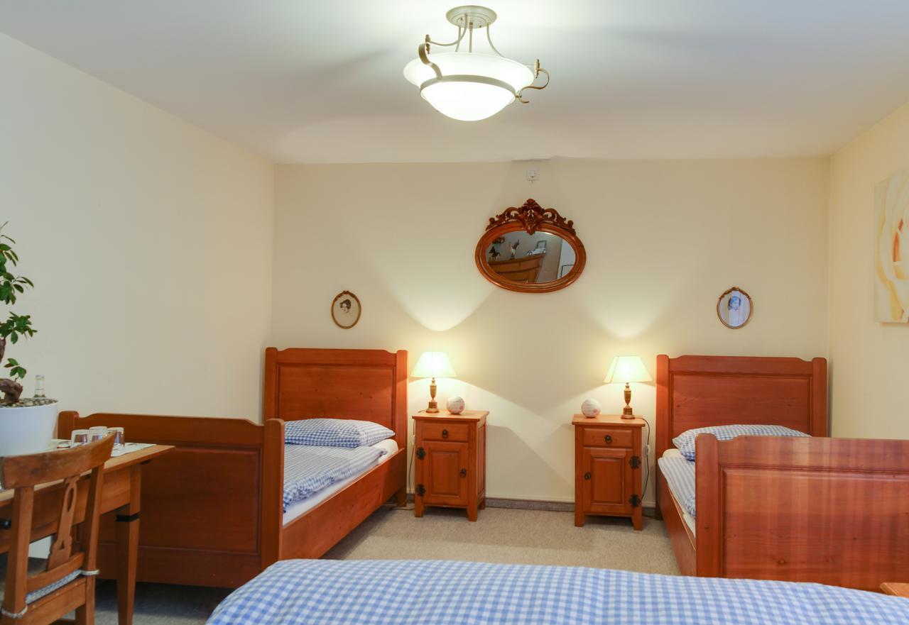 Ustria Crusch Alva Bed & Breakfast Tavanasa Exterior photo